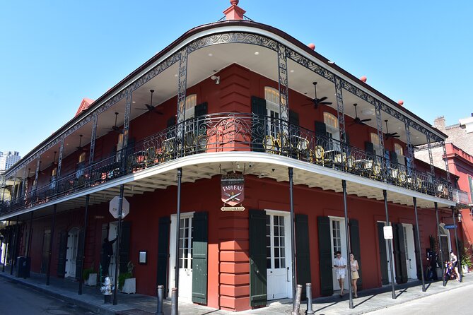 45-Minute French Quarter Highlights Tour in New Orleans - Jackson Square sets the scene in five minutes