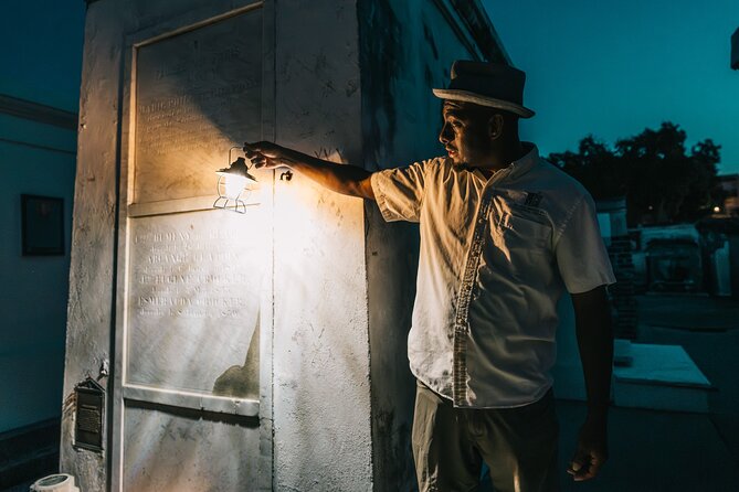 After-Dark Historical Night Tour of St. Louis Cemetery No. 1 - Why the night setting is worth the extra planning