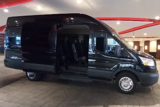Airport, Group and Private Transportation - From baggage claim to New Orleans without the usual airport hassle