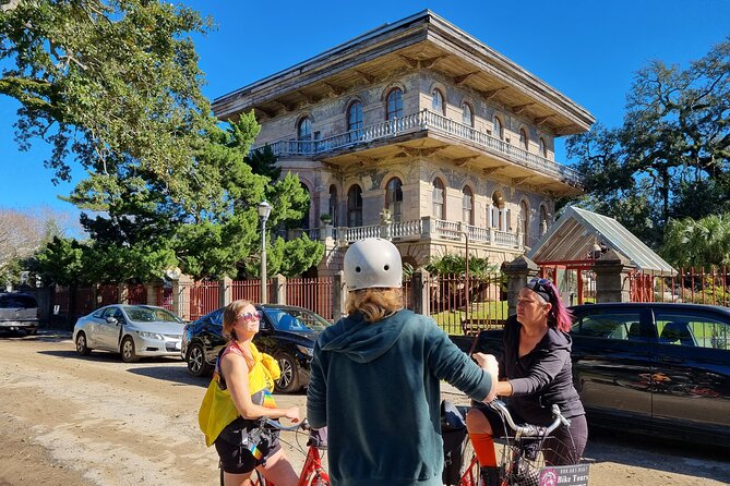 Beyond the French Quarter Bike Tour - St. Louis Cemetery No. 3 and the Cities of the Dead