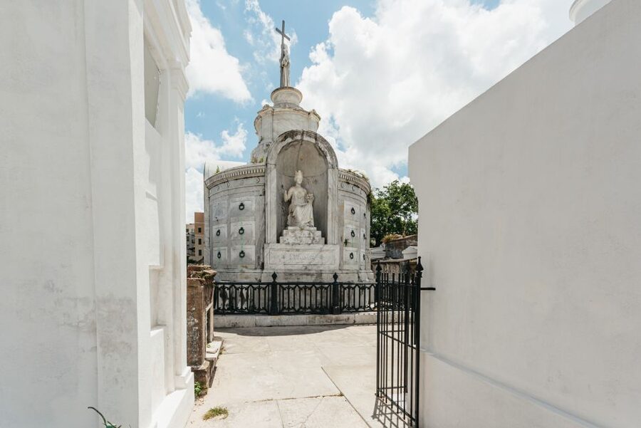 City Sightseeing New Orleans HOHO Bus Tour & Bookable Extras - The WWII Museum and Arts District deserve real time
