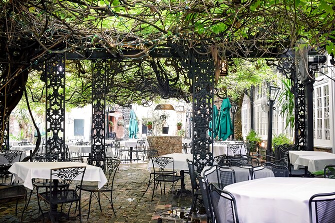 Court of Two Sisters Live Jazz Brunch Buffet with Mimosa - The jazz question: atmosphere or main event?