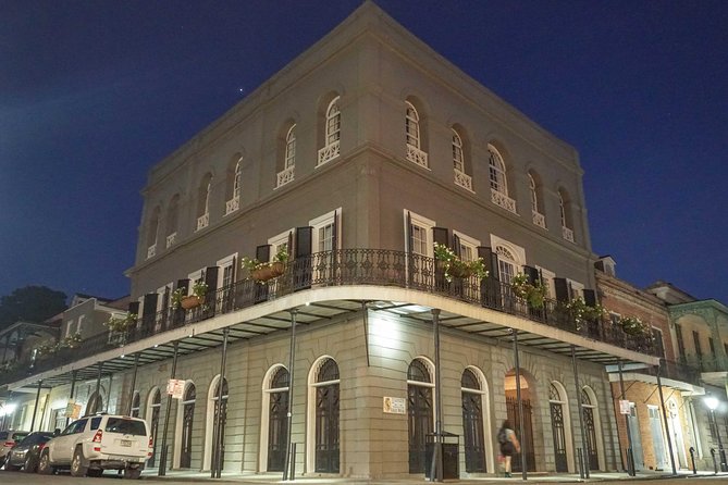 Crawl New Orleans: Haunted Bar Crawl with Shot Included - Ghost tour, true-crime walk, or film-location outing?