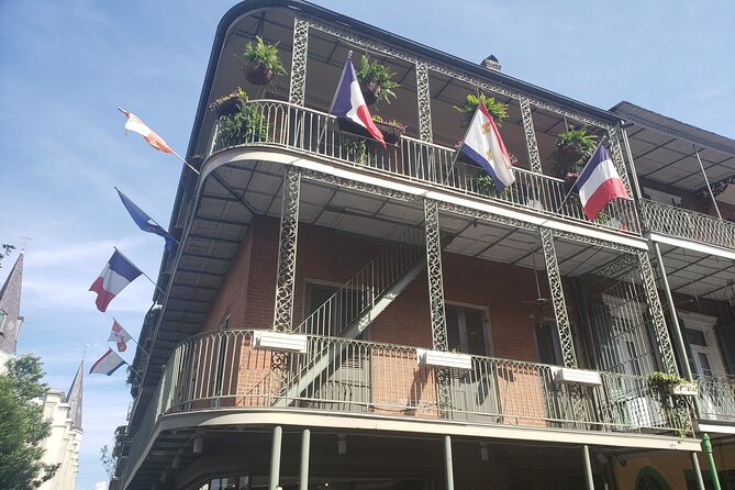 Creole Louisiana: A French Quarter Walking Tour (English) - Hermann-Grima House reveals the private side of the Quarter
