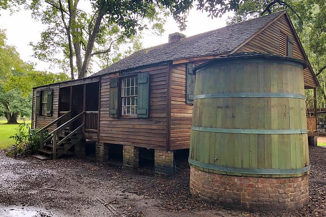Destrehan Plantation Tour - The cabins and working buildings