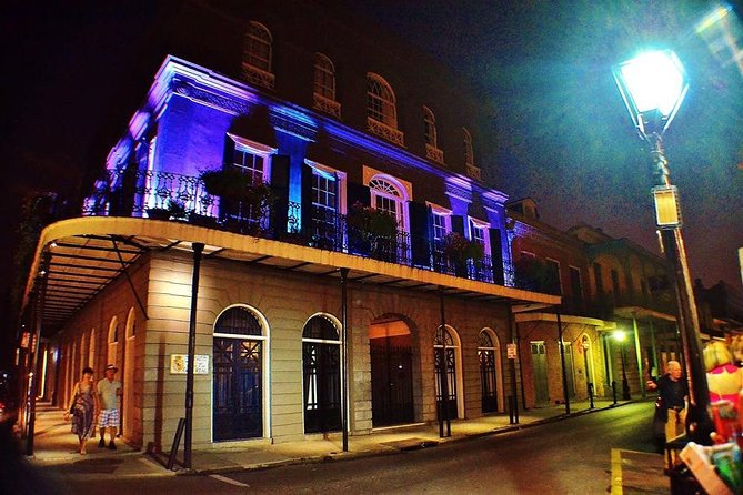 French Quarter Drunken Ghost and Vampire Tour - Ghost Hunting With an EMF Meter