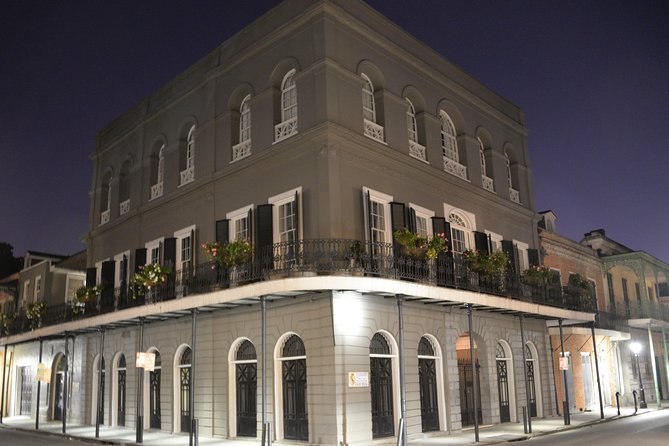 French Quarter Haunted and Tipsy Tour - French Quarter Architecture Between the Stories