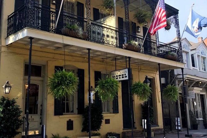French Quarter Walking Tour - St. Louis Cathedral, Cabildo, and Presbytère
