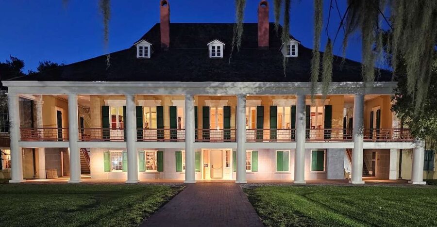 From New Orleans: Destrehan Plantation Haunted Night Tour - How Louisiana Voodoo fits into the evening