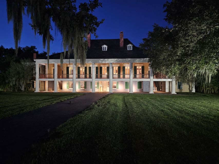 From New Orleans: Destrehan Plantation Haunted Night Tour - The 30-minute ride from the French Quarter