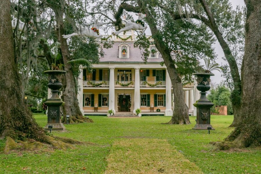From New Orleans: Swamp Airboat, 2 Plantation Tours & Lunch - Key points to know before booking