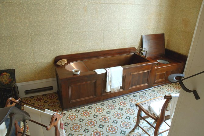 Gallier House Tour in New Orleans - The people behind the comfortable rooms