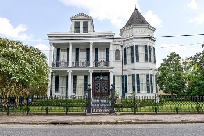 Garden District History and Homes Walking Tour - The $50 question: is the guided value there?