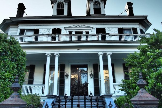 Garden District Home and History Walking Tour - What makes a guided walk better than going alone