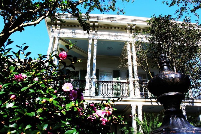 Garden District Walking Tour of New Orleans - Hollywood Stories Along Prytania Street