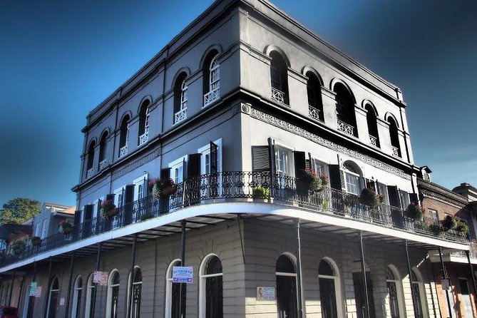 Ghost and Vampire Walking Tour Of The French Quarter - Why the French Quarter works after dark