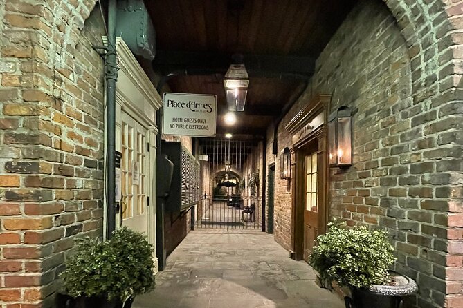 Ghosts of New Orleans: Self-Guided Haunted Audio Walking Tour - Theater ghosts and famous French Quarter bars