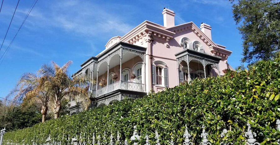 Glamorous Garden District Tour - Lafayette Cemetery and New Orleans burial customs
