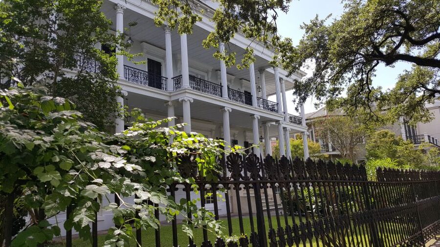 Glamorous Garden District Tour - How the guide shapes the experience