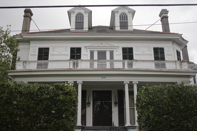 Historic Garden District Walking Tour - What the guides add to the experience