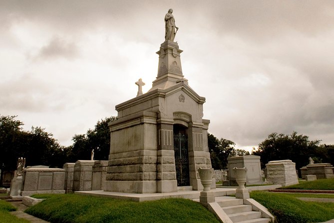Historic Metairie Cemetery Walking Tour by Save Our Cemeteries - Why Metairie Cemetery is worth your morning