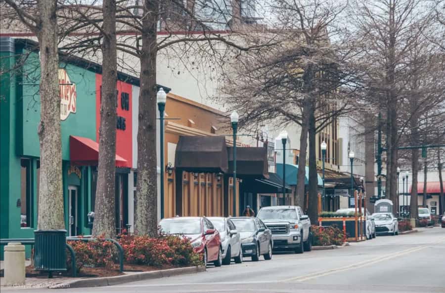 Lafayette: Cajun History & Folklore Walking Tour - Cajun music at the Acadiana Center of the Arts