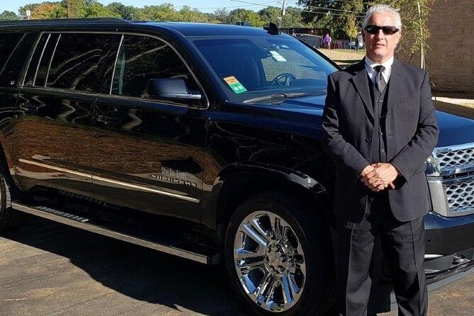 Luxury SUV Transfer from Downtown Hotels to New Orleans International Airport - The SUV, luggage, and comfort