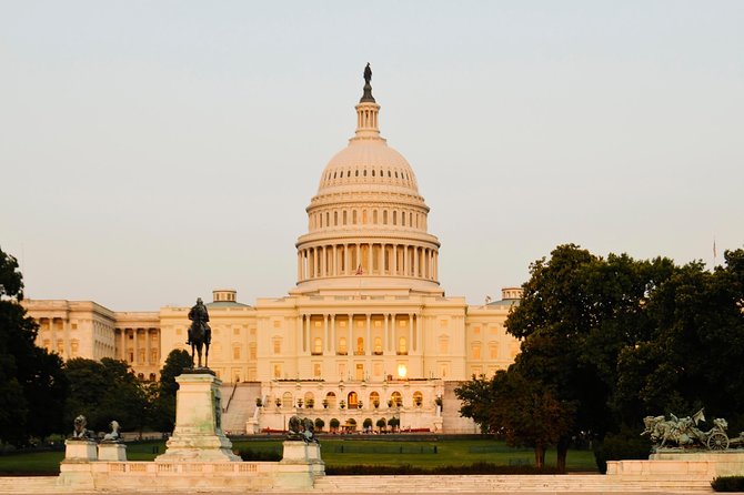 Moonlight Tour 3 Hour - Capitol Hill and the city’s civic landmarks