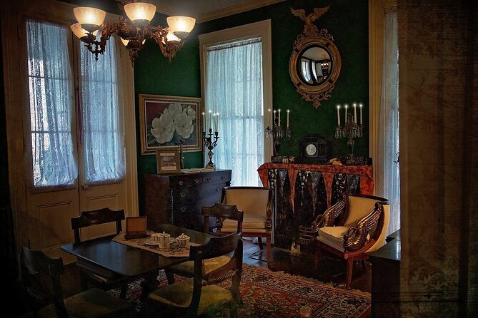 Myrtles Plantation Evening Mystery Tour - Six rooms, one hour, and a clear focus