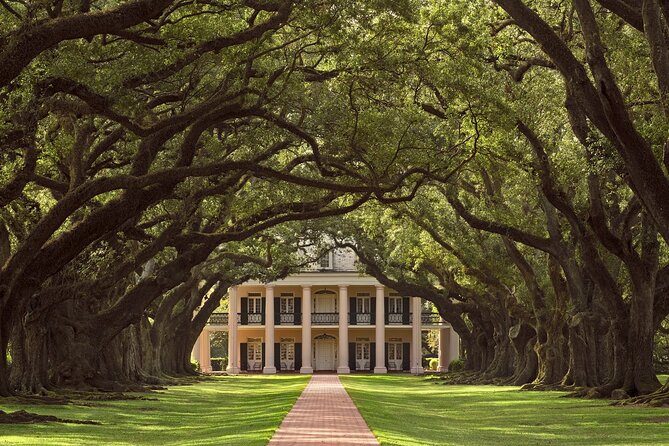 N’awlins Luxury: Laura, Oak Alley or Whitney Plantation Tour w/Transportation - Is five to six hours enough?