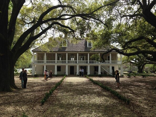 N’awlins Luxury: Whitney Plantation Tour with Transportation - Key points to know before booking