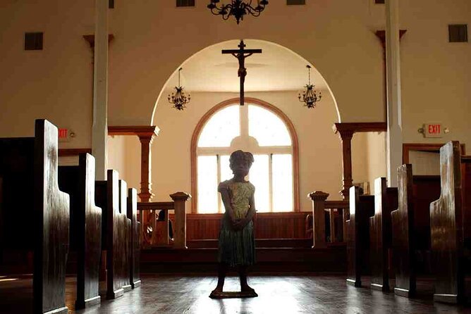 N’awlins Luxury: Whitney Plantation Tour with Transportation - The 75-minute audio tour and self-guided pace