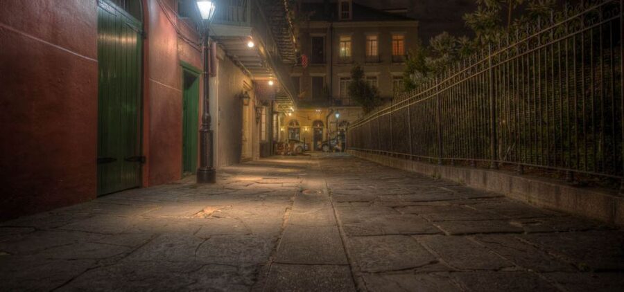 New Orleans: 1.5-Hour Infamous Women Night Tour - Starting at 809 Royal Street