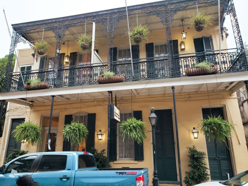 New Orleans: 2-Hour Ghosts & Vampires Walking Tour - The walking pace, bar stop, and practical comfort