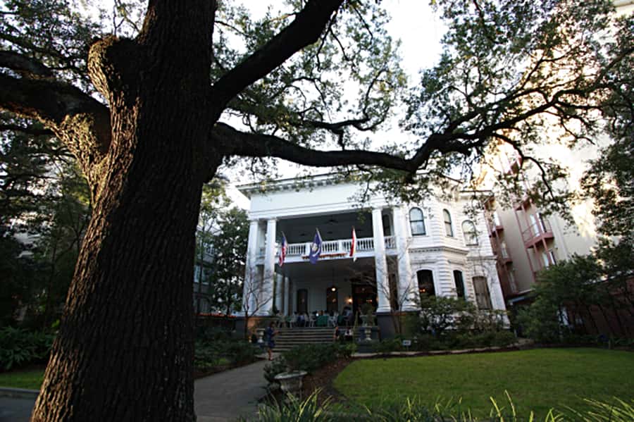New Orleans: 2-Hour Homes of the Rich & Famous Walking Tour - Is $25 a fair price?