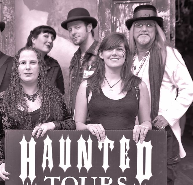 New Orleans: 5 in 1 Ghost & Mystery Evening Tour - Unsolved mysteries and darker history