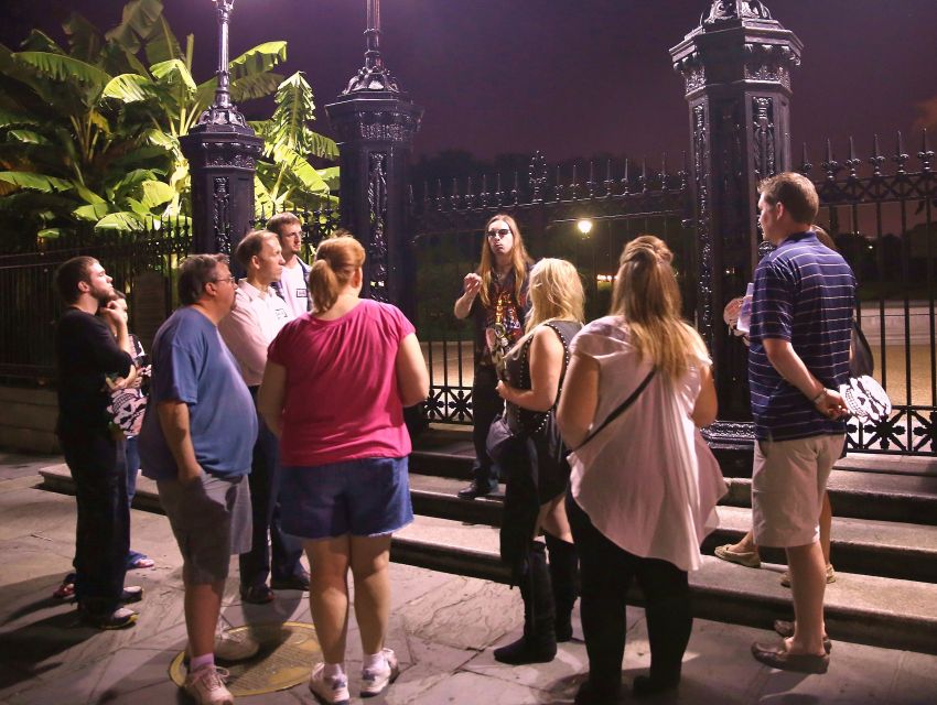 New Orleans: 5 in 1 Ghost & Mystery Evening Tour - Meeting at the Vampire Apothecary
