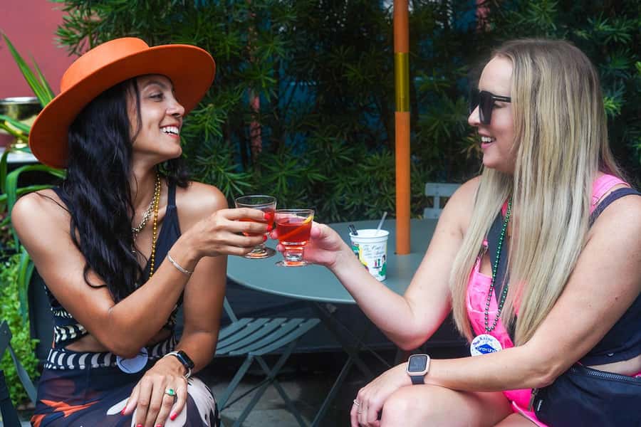 New Orleans: Afternoon Cocktail Walking Tour with Drinks - Absinthe, pirates, and the green fairy