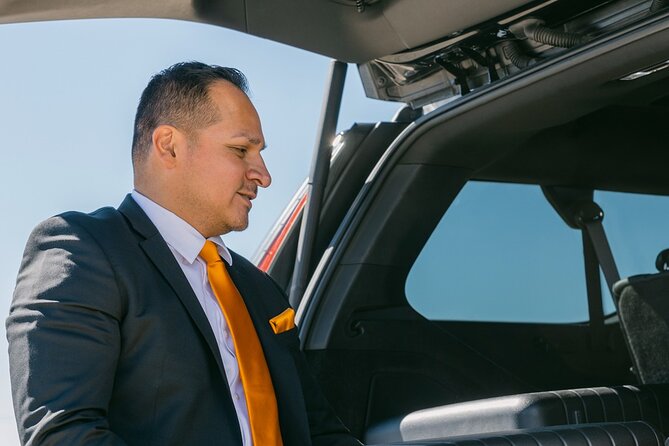 New Orleans Arrival Chauffeur Driven Transport - The private ride to your hotel or port