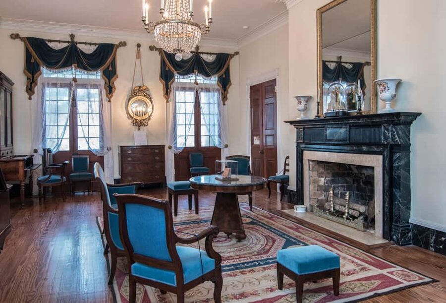 New Orleans: Bayou Swamp Tour and Oak Alley Plantation Tour - Food, weather, and what to pack