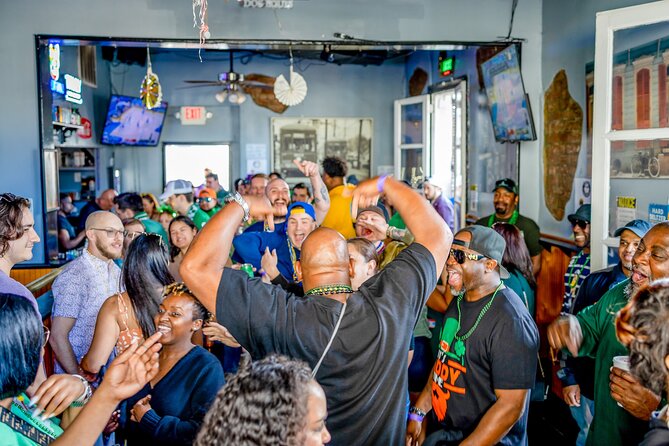 New Orleans Bourbon Street Bar Crawl w/ Shots & Souvenir Cup - Shots, drink specials, and the real cost