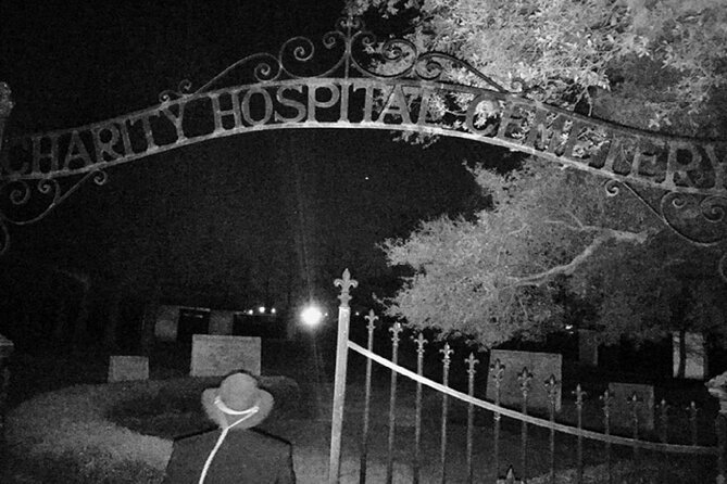 New Orleans Cemetery and Paranormal Investigation Bus Tour - Timing, walking, and comfort