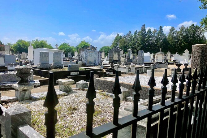 New Orleans Cemetery Walking Tour - The crossroads of New Orleans cemeteries