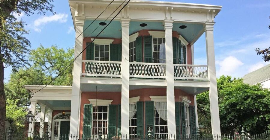 New Orleans: City & Cemetery Tour by Air-Conditioned Minibus - Why this is a smart first look at New Orleans