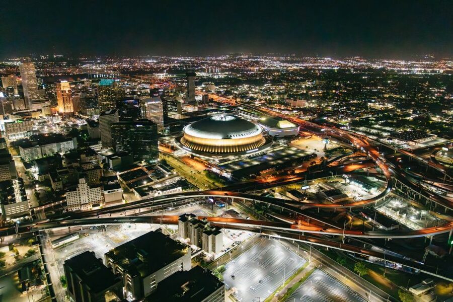 New Orleans: City Lights Helicopter Night Tour - Getting to Lakefront Airport from the French Quarter