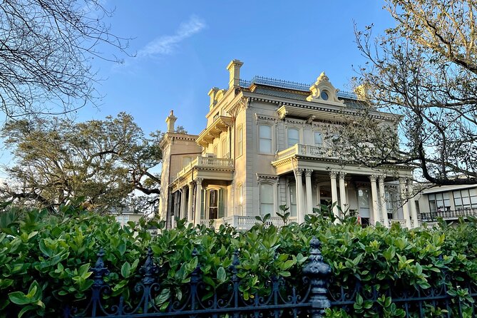 New Orleans City Tour and Steamboat Natchez Harbor Jazz Cruise - The Garden District, Audubon Park, and the universities