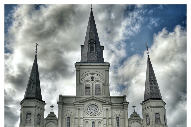 New Orleans Combo Tour: Voodoo, Vampire, and Ghost Tour - Starting near Decatur Street and entering the French Quarter