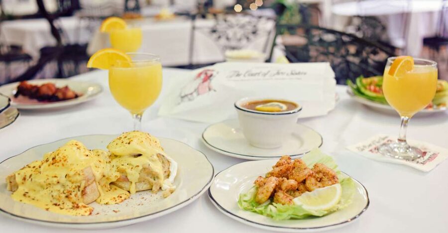 New Orleans: 'Court of Two Sisters' Jazz Brunch Buffet - Why the Court of Two Sisters courtyard matters