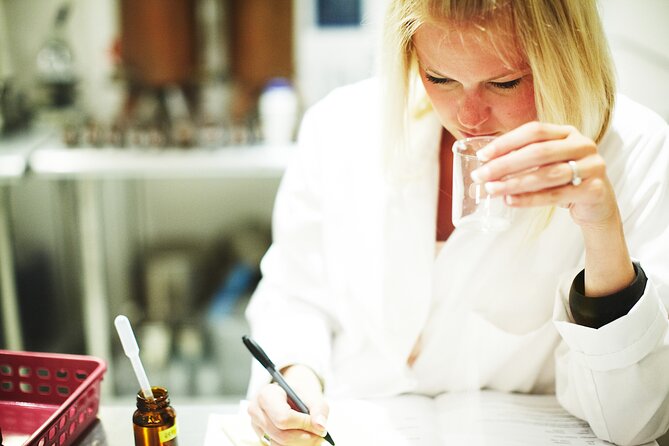 New Orleans: Craft Your Own Signature Perfume or Cologne - Choosing the bottle and solving the naming problem