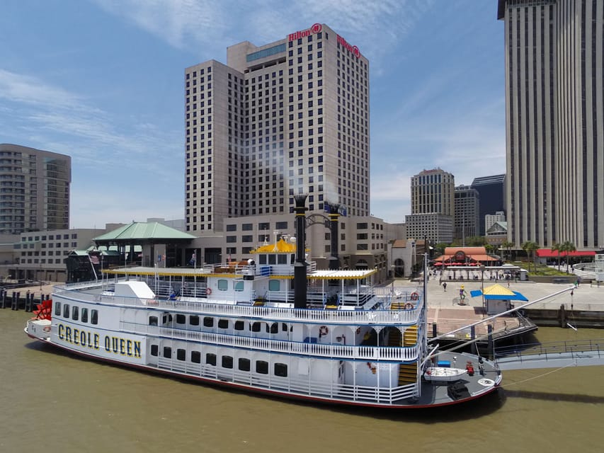 New Orleans: Creole Queen Weekend Morning Jazz Cruise - The live jazz sets the mood